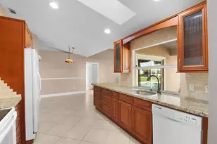 3087 SE Galt Cir, Port Saint Lucie, FL 34984 - Photo 13