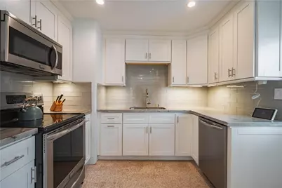 240 NE 25th Avenue, Pompano Beach, FL 33062 - Photo 7