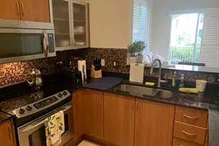 806 E Windward Way, Lantana, FL 33462 - Photo 9