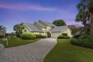 8964 SE Sunfish Pl, Hobe Sound, FL 33455 - Photo 1