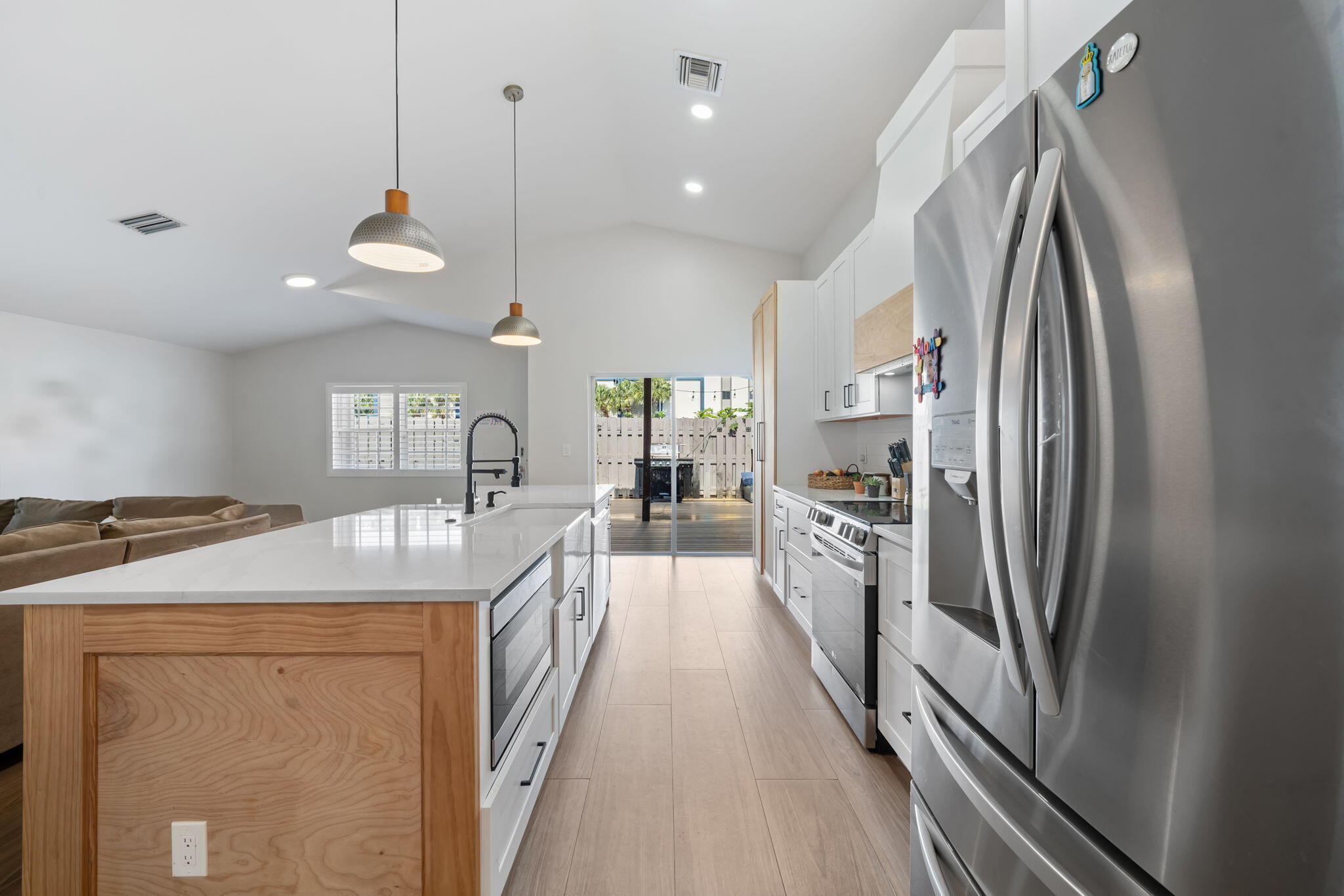 2540 NW 80th Ave - 2540 NW 80th Ave, Margate, FL 33063 Luxury Property | Jose Angel Pina