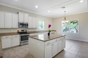 12101 SW Aventino Dr, Port Saint Lucie, FL 34987 - Photo 19