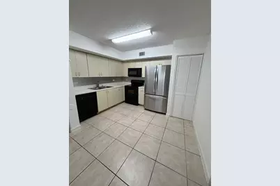 3660 N 56th Avenue #612, Hollywood, FL 33021 - Photo 1