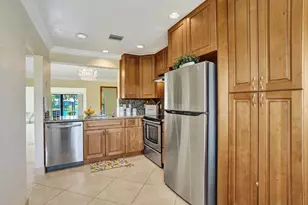 2105 SW 17th Cir, Deerfield Beach, FL 33442 - Photo 11