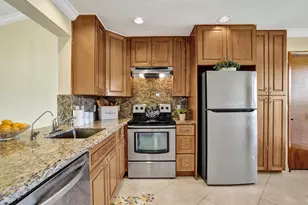 2105 SW 17th Cir, Deerfield Beach, FL 33442 - Photo 7