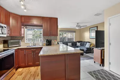 1287 NW 106th Terrace, Plantation, FL 33322 - Photo 9