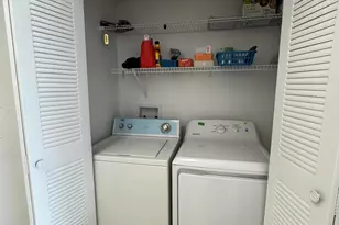 6944 SW 39th St, Davie, FL 33314 - Photo 9