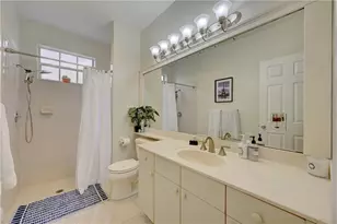 8171 Hampton Wood Dr, Boca Raton, FL 33433 - Photo 21