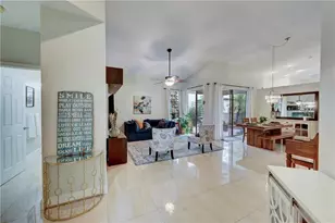 8171 Hampton Wood Dr, Boca Raton, FL 33433 - Photo 9