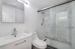 8050 Severn Dr, Boca Raton, FL 33433 - Photo 15