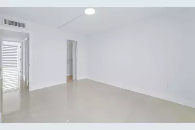 9240 Fontainebleau Boulevard #505, Miami, FL 33172 - Photo 21