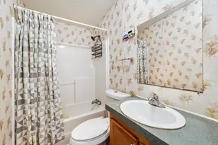 220 NE 12th Ave, Homestead, FL 33030 - Photo 13