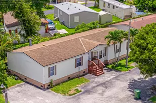 220 NE 12th Ave, Homestead, FL 33030 - Photo 3