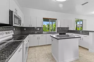 5705 Descartes Cir, Boynton Beach, FL 33472 - Photo 9