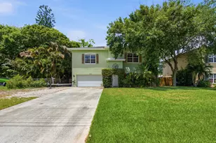 2750 SW Cornell Ave, Palm City, FL 34990 - Photo 1