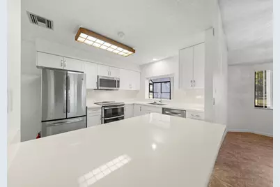 9415 Chelsea Drive N, Plantation, FL 33324 - Photo 9