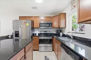 1340 SW 53rd Ave, North Lauderdale, FL 33068 - Photo 3
