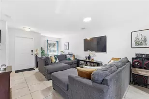 1340 SW 53rd Ave, North Lauderdale, FL 33068 - Photo 9