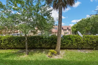 1340 SW 53rd Avenue, North Lauderdale, FL 33068 - Photo 25