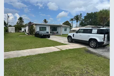 1561 NE 14th Street, Homestead, FL 33033 - Photo 3