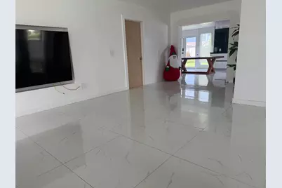 1561 NE 14th Street, Homestead, FL 33033 - Photo 15