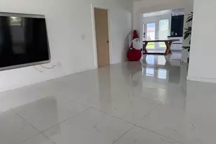 1561 NE 14th St, Homestead, FL 33033 - Photo 15