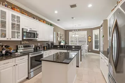 5828 Pine Ridge Circle, Vero Beach, FL 32967 - Photo 3