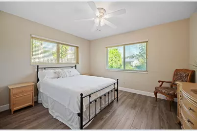 245 Avalon Avenue, Lauderdale by the Sea, FL 33308 - Photo 27