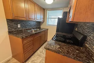 201 S J St, Lake Worth, FL 33460 - Photo 9