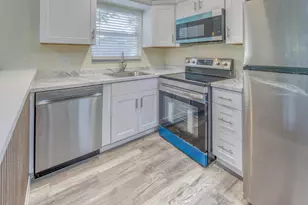 223 N E St, Lake Worth, FL 33460 - Photo 3