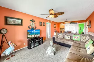 217 Lake Dora Dr, West Palm Beach, FL 33411 - Photo 7