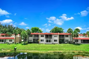 217 Lake Dora Dr, West Palm Beach, FL 33411 - Photo 3