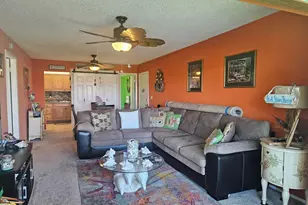 217 Lake Dora Dr, West Palm Beach, FL 33411 - Photo 7