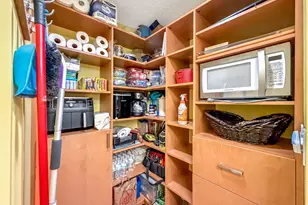 217 Lake Dora Dr, West Palm Beach, FL 33411 - Photo 15