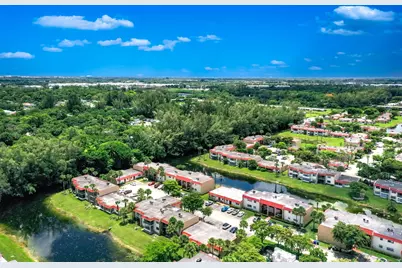 217 Lake Dora Drive, West Palm Beach, FL 33411 - Photo 31