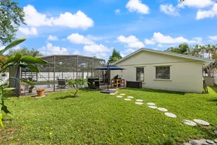 4010 W Sailboat Dr, Cooper City, FL 33026 - Photo 5