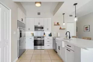 1931 NE 2nd St, Deerfield Beach, FL 33441 - Photo 5