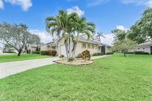 6845 Fountains Cir, Lake Worth, FL 33467 - Photo 9