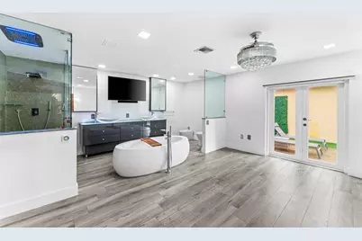 15015 NW 88th Court, Miami Lakes, FL 33018 - Photo 15
