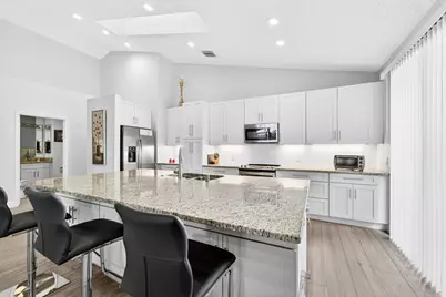 12902 Touchstone Place, Palm Beach Gardens, FL 33418 - Photo 5