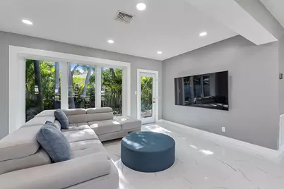 1900 NE 16th Terrace, Fort Lauderdale, FL 33305 - Photo 7