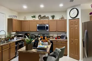 2823 S Evergreen Cir, Boynton Beach, FL 33426 - Photo 3