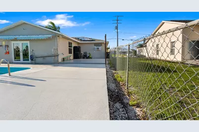 386 SE Oakridge Drive, Port Saint Lucie, FL 34984 - Photo 37