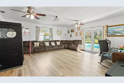 386 SE Oakridge Drive, Port Saint Lucie, FL 34984 - Photo 19