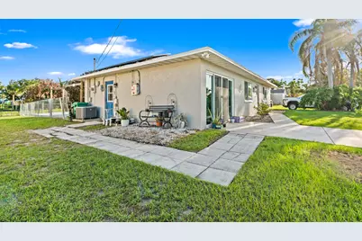 386 SE Oakridge Drive, Port Saint Lucie, FL 34984 - Photo 41