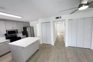 3920 Woodside Dr, Coral Springs, FL 33065 - Photo 7