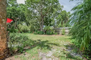 425 Banyan St, Sebastian, FL 32958 - Photo 23