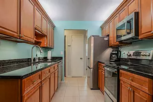 425 Banyan St, Sebastian, FL 32958 - Photo 9