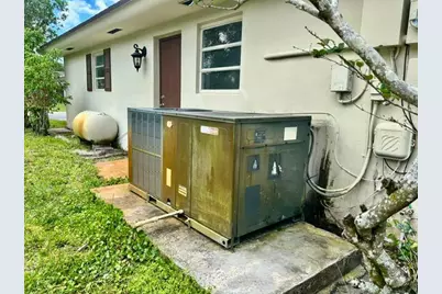 861 NW 72nd Avenue, Plantation, FL 33317 - Photo 29