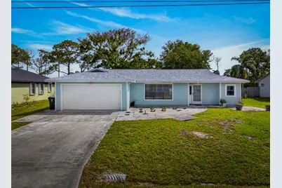 662 SE Essex Drive, Port Saint Lucie, FL 34984 - Photo 3
